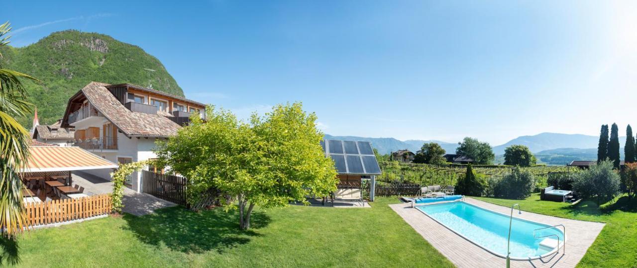Garni Gartenheim Caldaro Bagian luar foto